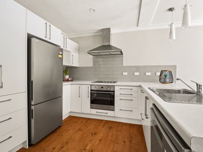 2 Rona Street, Saint Kilda