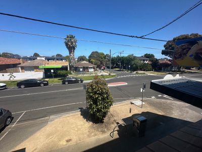 27a The Circle, Altona North