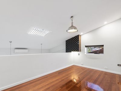 72 Eureka Street, Kelvin Grove