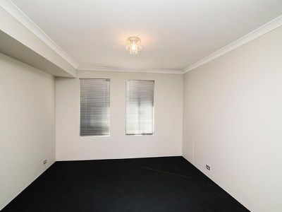 9 Oriel Lane, Piara Waters