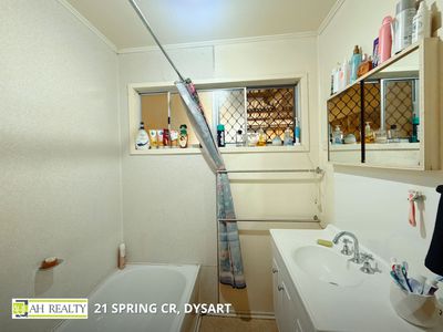 21 Spring Crescent, Dysart