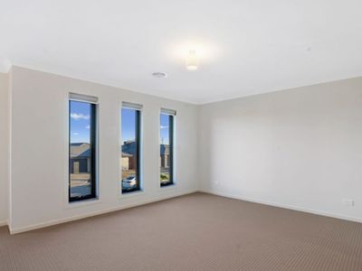 8 Wicker Street, Werribee