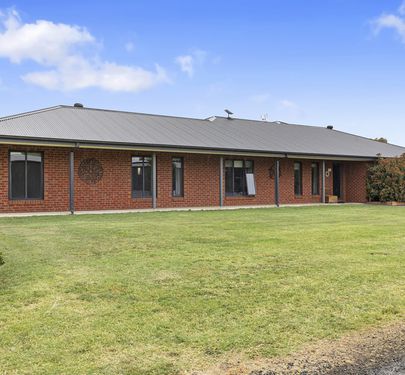 2 / 9 RACECOURSE ROAD, Nagambie