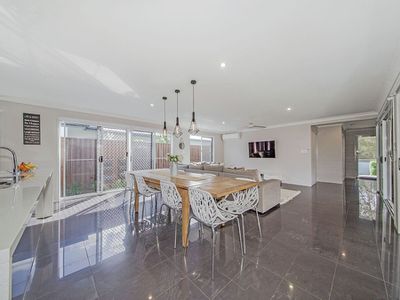 58 Feathertail Place, Wakerley