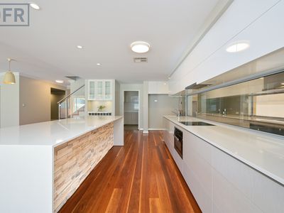 83 Fraser Street, East Fremantle