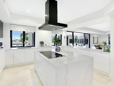 201-205 Monaco Street, Broadbeach Waters