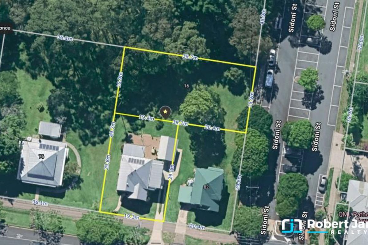 80-82 Poinciana Avenue, Tewantin