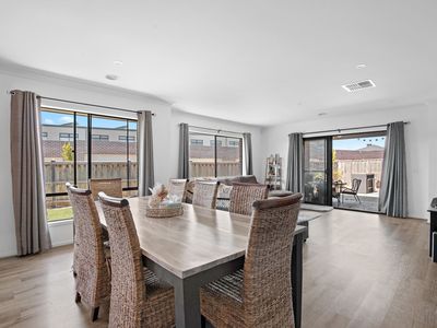3 Razorbill Terrace, Werribee