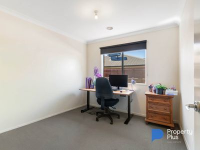 14 Freeman Drive, Kangaroo Flat