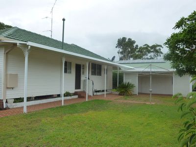 28 Lake Street, Forster