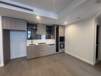 B708 / 7 Hinchcliffe Place, Zetland