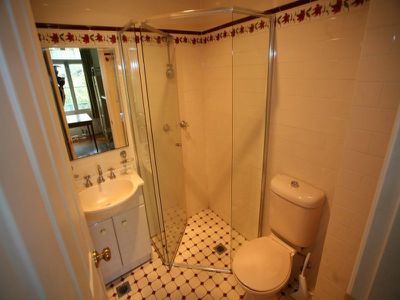UNIT / 6 Sir John Young Crescent, Woolloomooloo