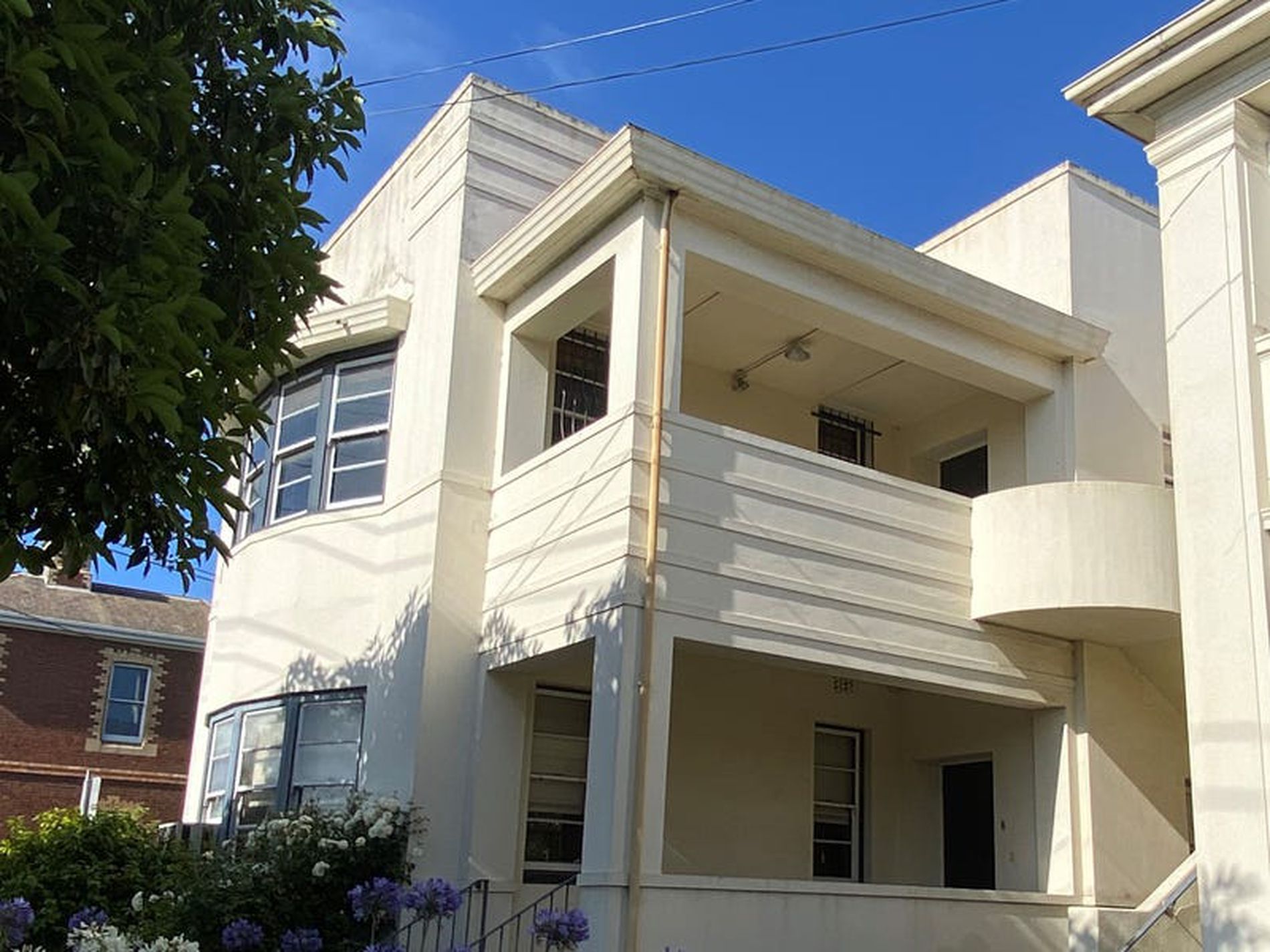 8 / 272 Latrobe Terrace, Newtown