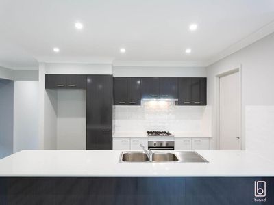 32 Caravel Street, Hamlyn Terrace