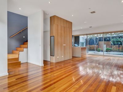 2 / 2A Peel St, Newport