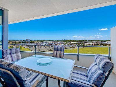 605 / 43 Harbour Town Drive, Biggera Waters