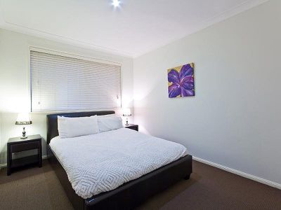 64 Higgs  Cct, Wynnum West