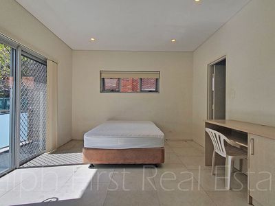 1 / 10 Macdonald Street, Lakemba