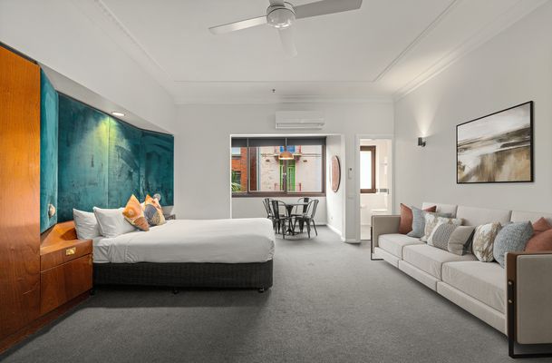 24 / 18 Springfield Avenue, Potts Point
