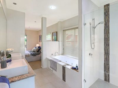25 Monarch Place, Mons