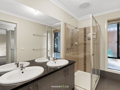 9 Scordia Place, Pakenham
