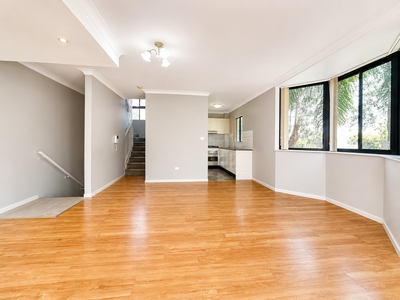 1 / 11 Alfred Street, Westmead