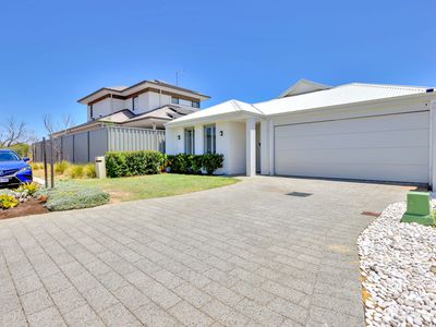 4 Golden Way, Piara Waters
