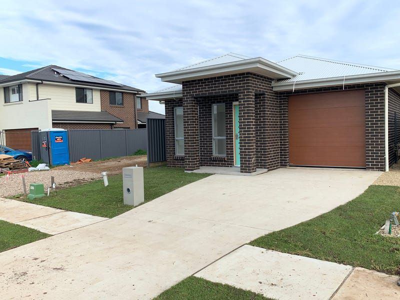 Lot 535, 7 Blimelight Circuit, Gregory Hills