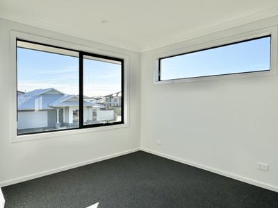 1 Interlaken Avenue, Manor Lakes