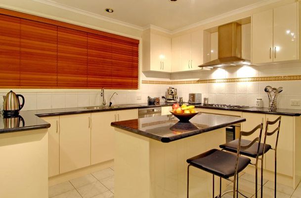 10 Conifer Close, Gladstone Park