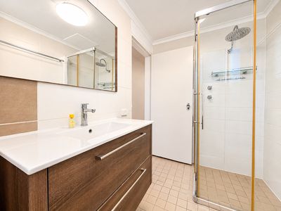 4 / 52 The Crescent, Dee Why