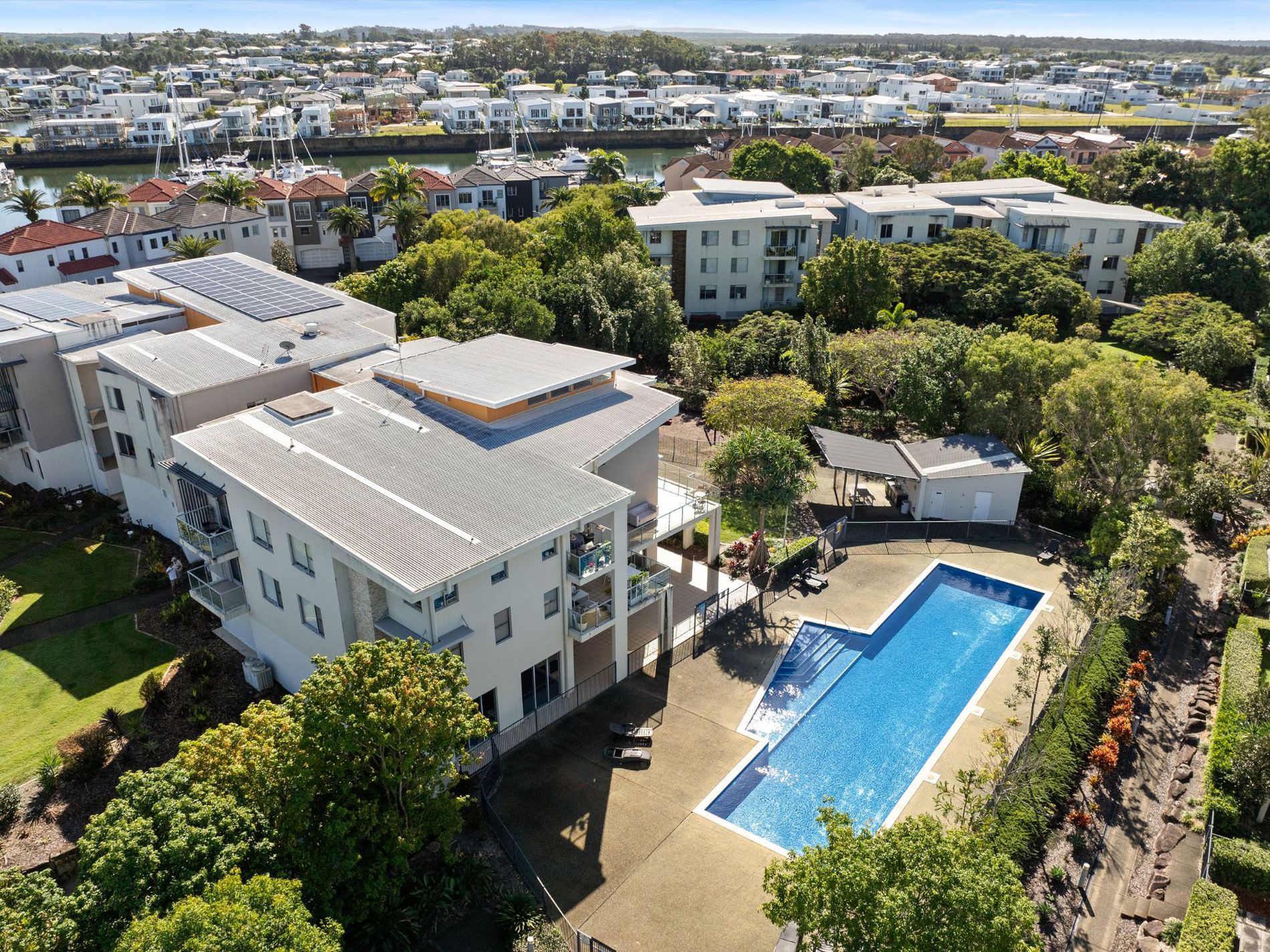 522 / 66 SICKLE AVENUE, Hope Island