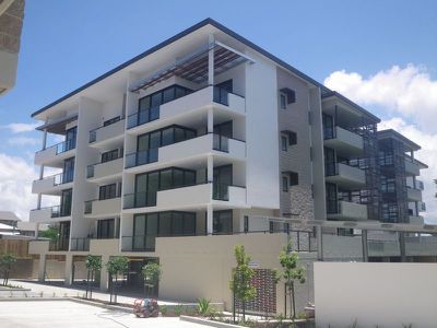 215 / 75 Central Lane, Gladstone Central