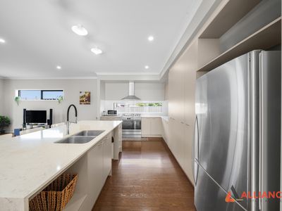 2 Riverine Street, Wollert