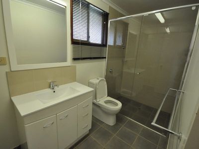 9 Kurrawan Way, Newman