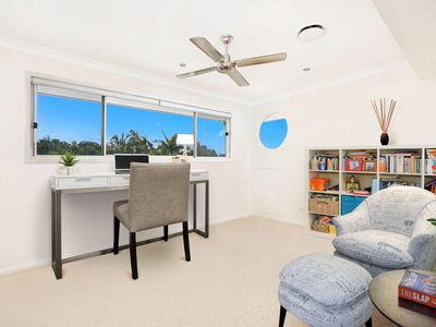 64 Brentwood Avenue, Mooloolaba