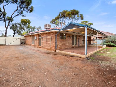 3 Trythall Place, Hannans