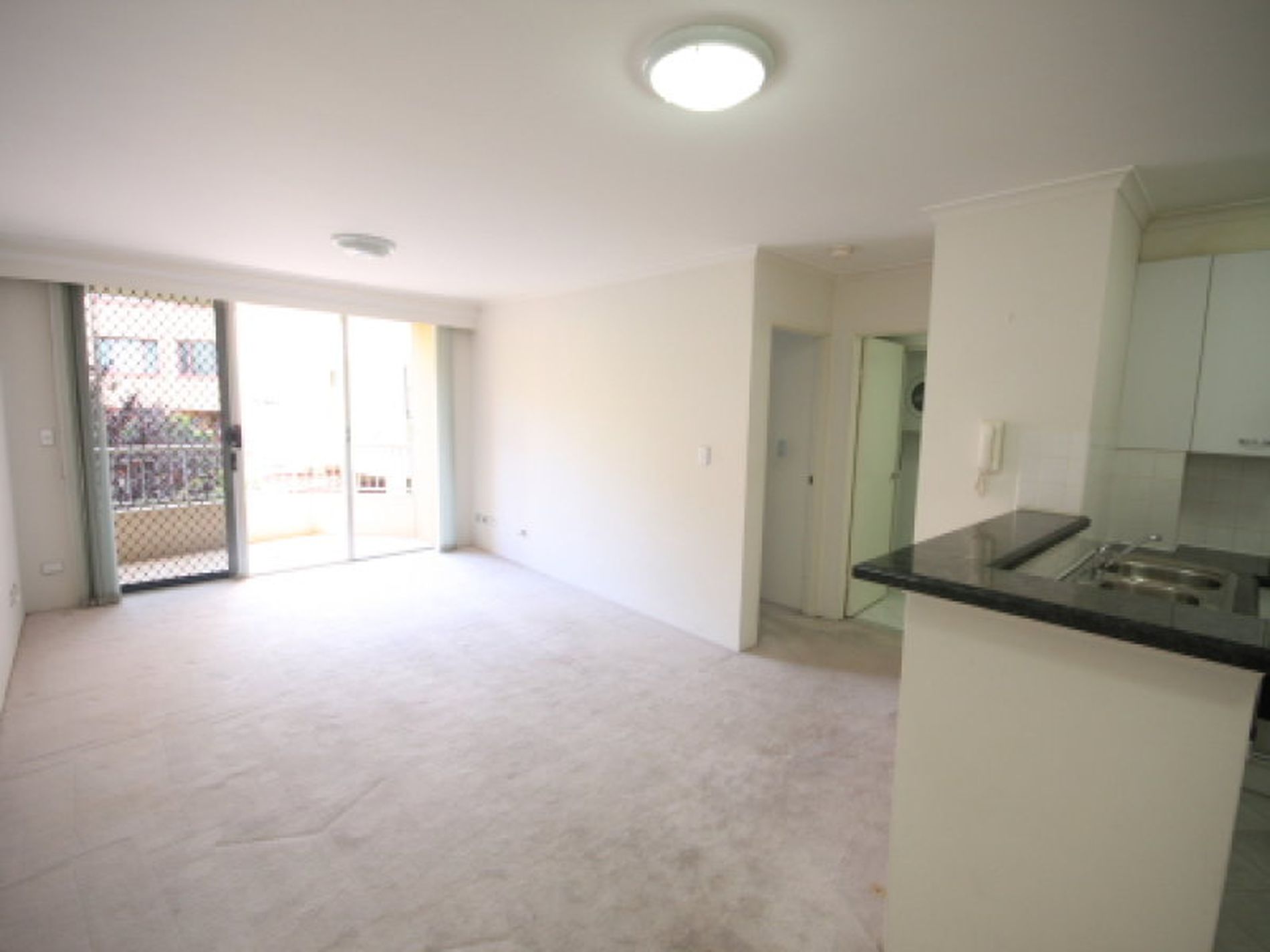 588 / 83-93 Dalmeny Avenue, Rosebery