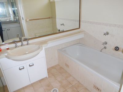 63 Ninth Avenue, Austral