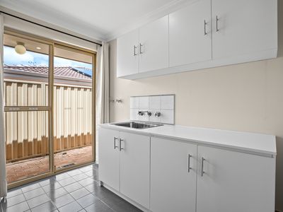 16 Frigate Close, Waikiki