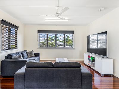 5 Poinciana Street, Cranbrook