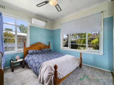 24 Simmonds Street, Mount Beauty