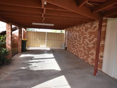 32 John Glenn Place, Dubbo