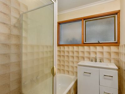 21 ENGLISH DRIVE, Millicent