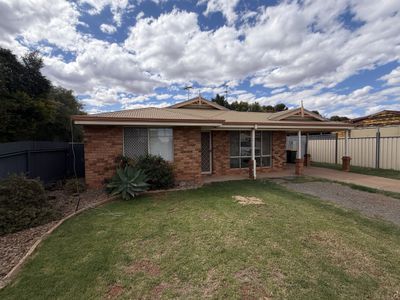 15 Truscott Court, South Kalgoorlie