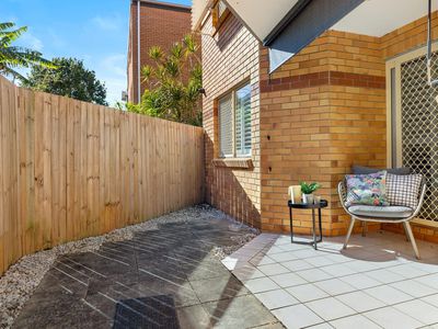 1 / 16 Napier Street, Ascot