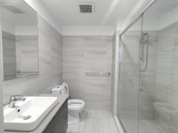 806 / 8 Hunt Street, Hamilton