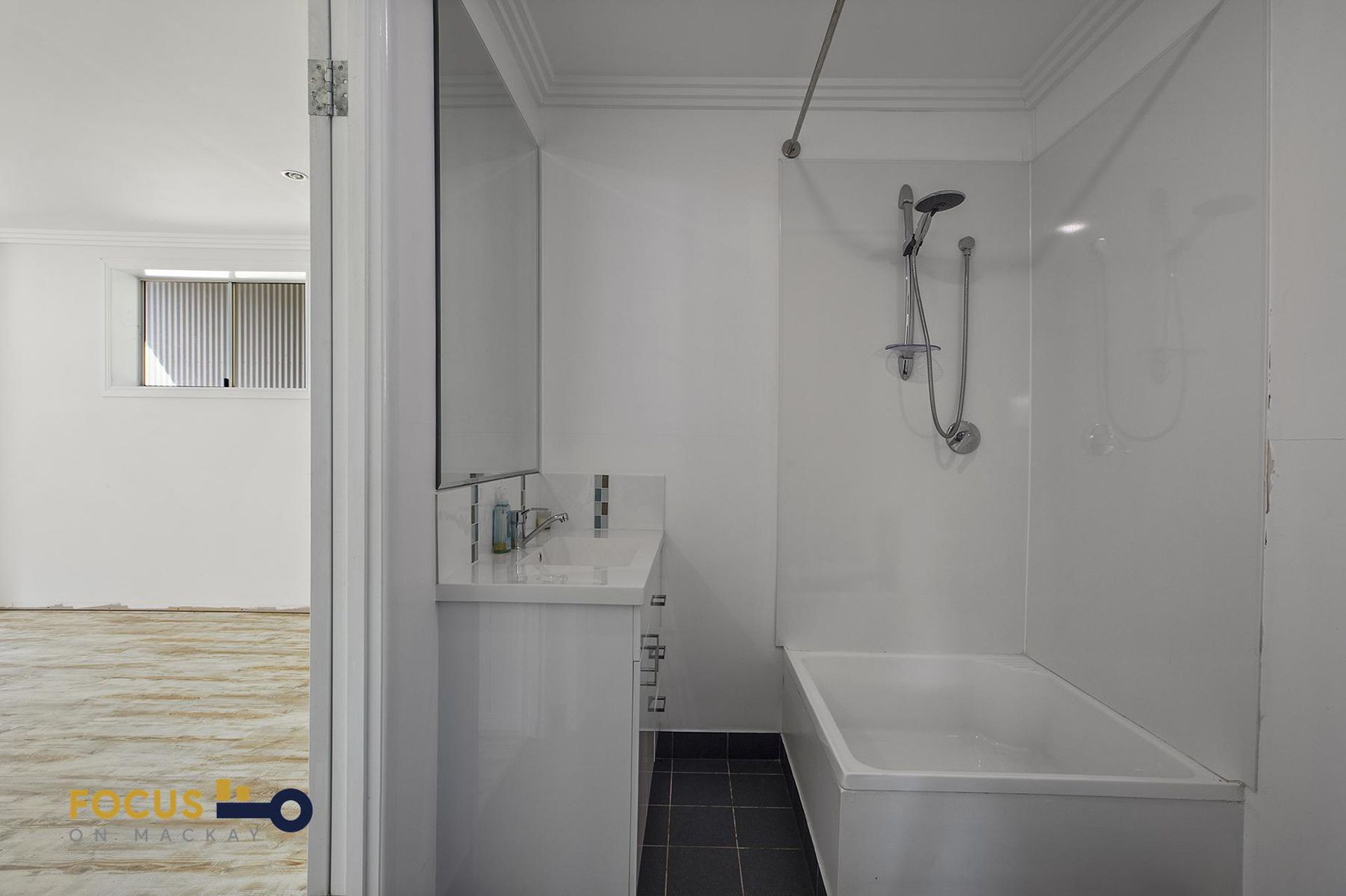 56 Panoramic Drive, Sarina