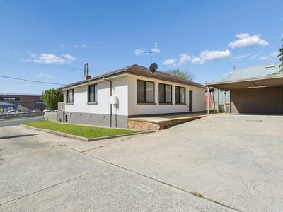 1 / 18 Southbar Road, Karabar