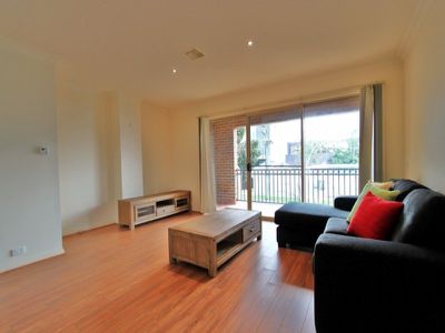 10 / 19 Cambridge Street, Box Hill